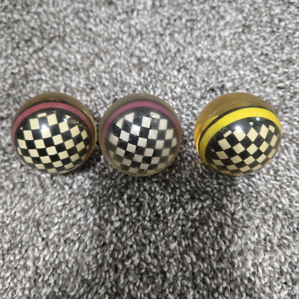 Set of Three Vintage Car Bouncy Ball Toys - Picture 4 of 4